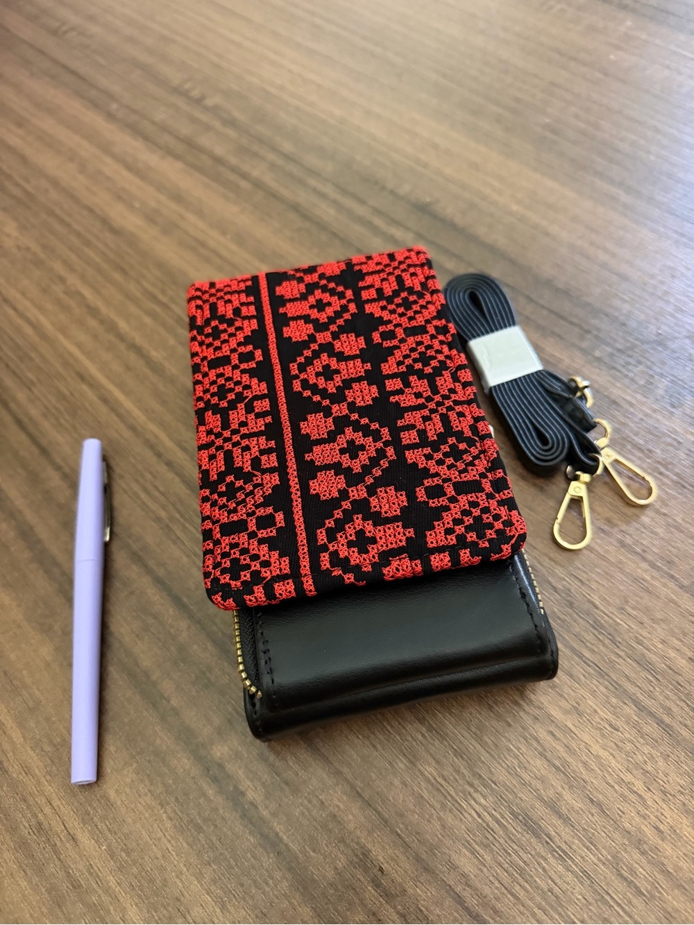 Palestinian Tatreez Crossbody bag with Detachable Strap